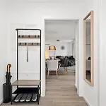 - The - - Kuschelige 85 Quadratmeter Appartamento Zirndorf